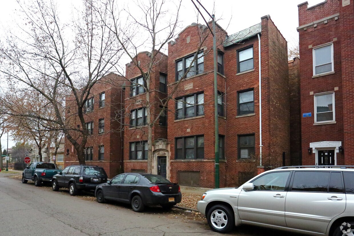 Building Photo - 4439 N Central Park Ave