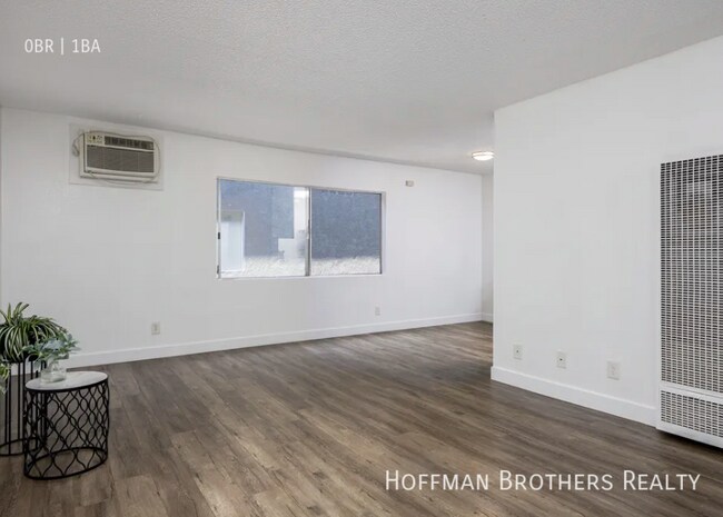 Foto del edificio - 6021 Carlton Way