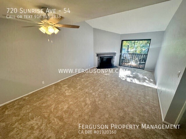 Building Photo - Fantastic Condo in East Roseville