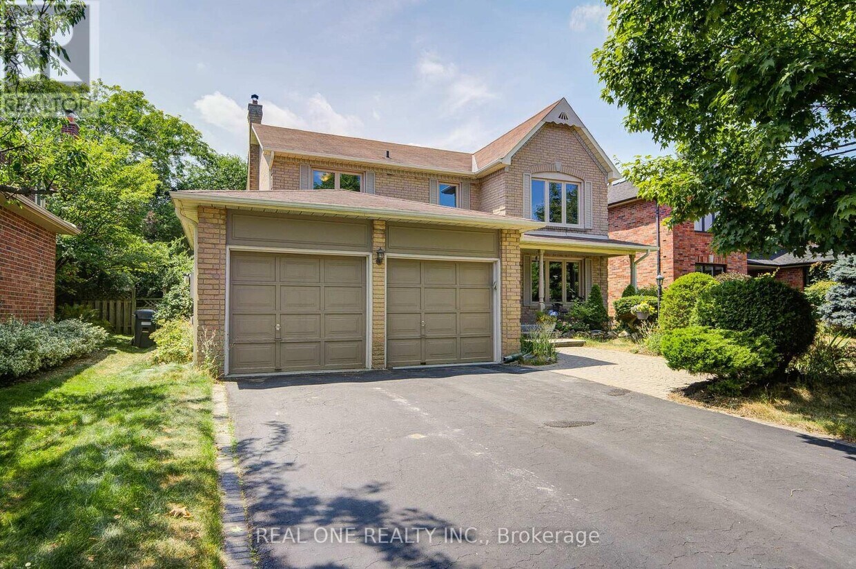 Primary Photo - 520 Blenheim Cres