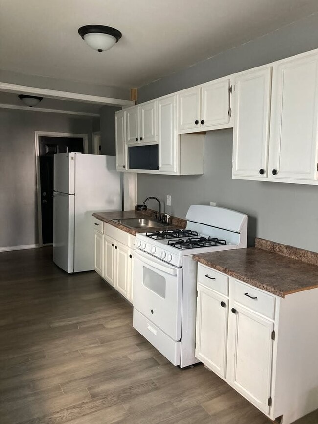 Building Photo - 1616 Rugby Rd