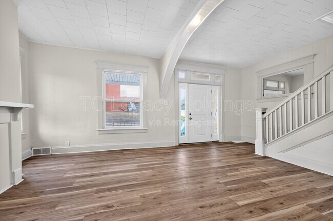 Foto del edificio - 1409 Hamill Ave