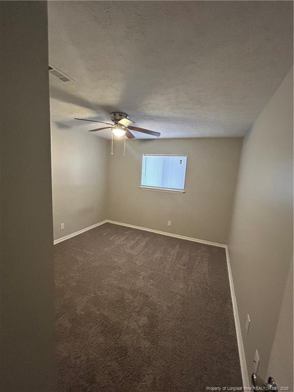 Foto del edificio - 909 Applewood Ln
