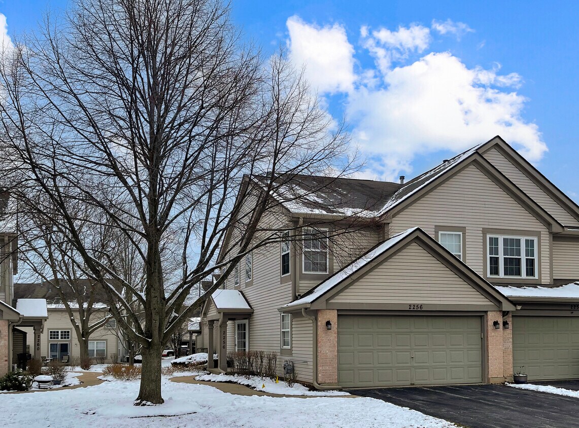Primary Photo - 2256 Dorchester Ct