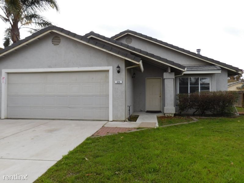 Primary Photo - 3 br, 2 bath House - 625 Sandown St