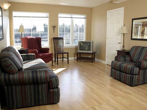 Photo du bâtiment - 100 Bishop DriveUnit 108