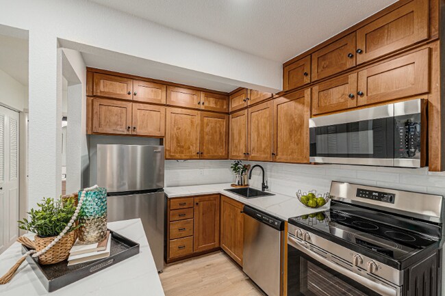 Foto del edificio - 620 Mathews St