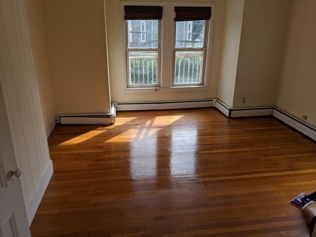 Building Photo - Nicely updated 1 bedroom near Porter Square!