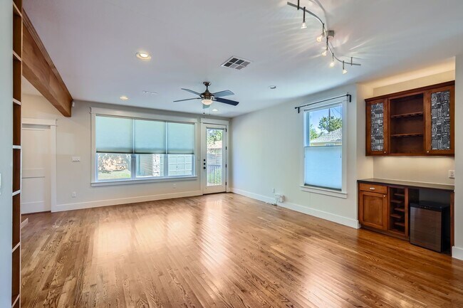 Foto del edificio - 1204 W St Johns Ave