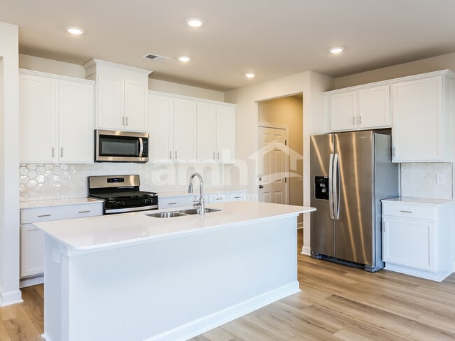 Building Photo - 307 Granby Trl