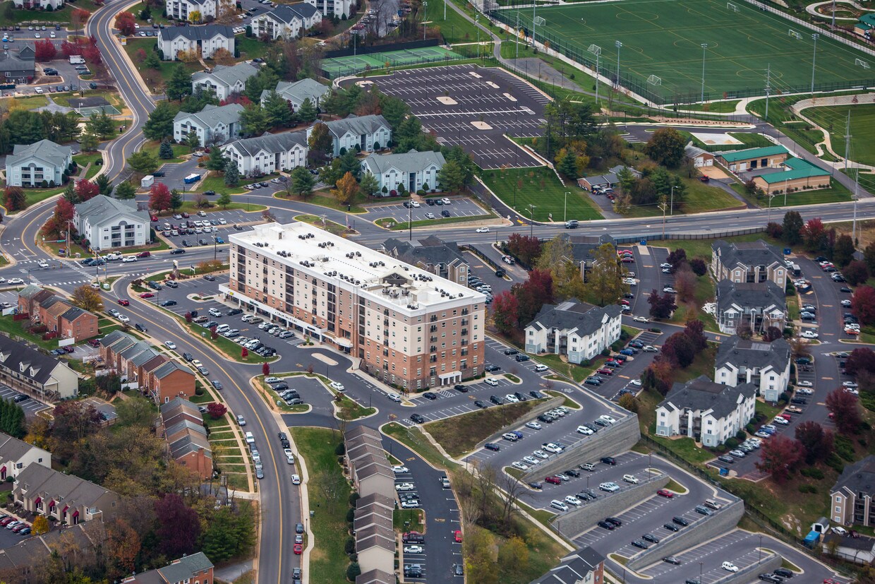 865 East Apartments Harrisonburg Va Apartments Com