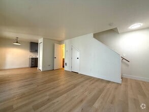 Building Photo - 4439 SE 52nd Ave