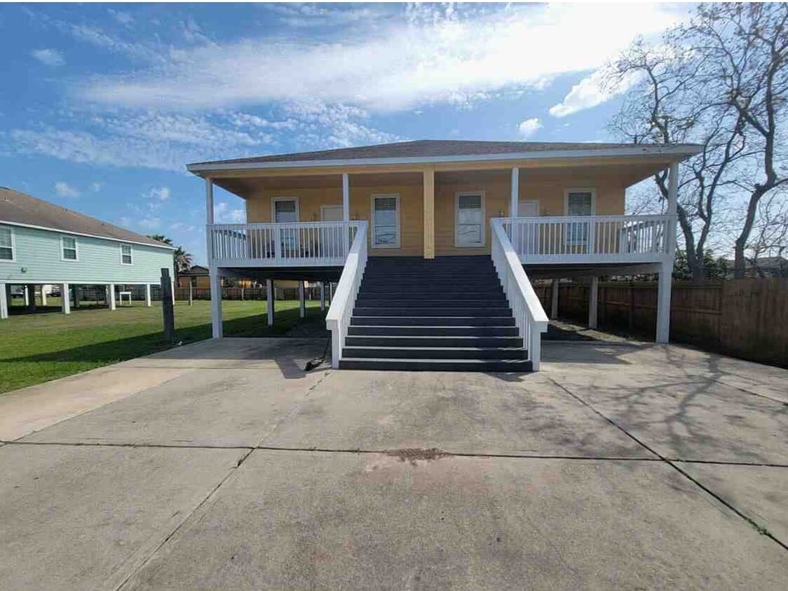 Photo - 535 12th St (San Leon, TX)