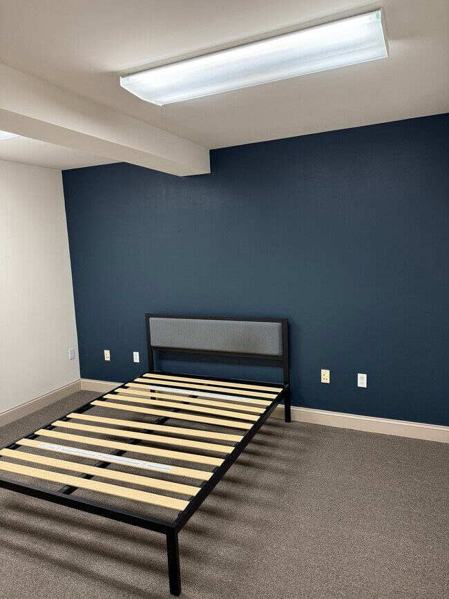 Dormitorio - 1018 Main St