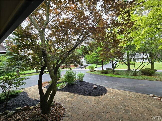 Foto del edificio - 6204 Keystone Way