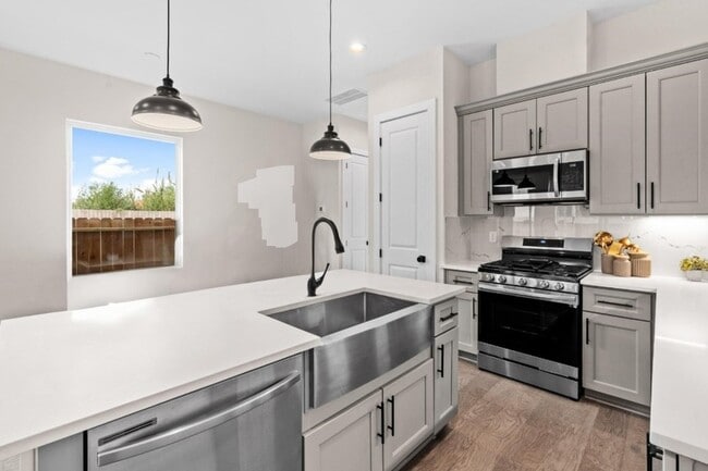 Photo - 2625 Paul Quinn St Apartment