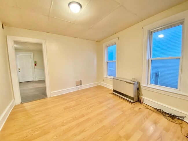 Building Photo - 54-56 Intervale Avenue