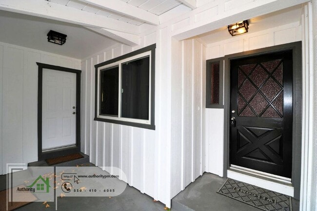 Foto del edificio - 6940 Riverside Dr
