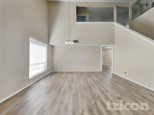 Building Photo - 1223 Cowden Ct