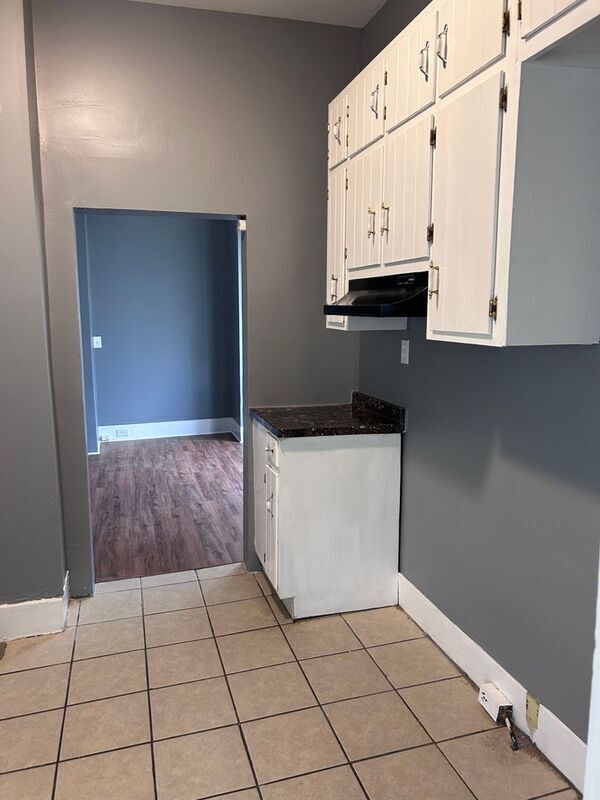 Building Photo - 4637 Terrace S