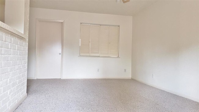 Building Photo - 4414 Clay St