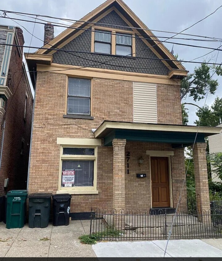 2711 Glendora Ave, Cincinnati, OH 45219 House Rental in Cincinnati