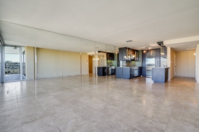 Foto del edificio - 2200 Sacramento St
