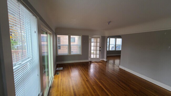 Foto del edificio - 720 College Ave