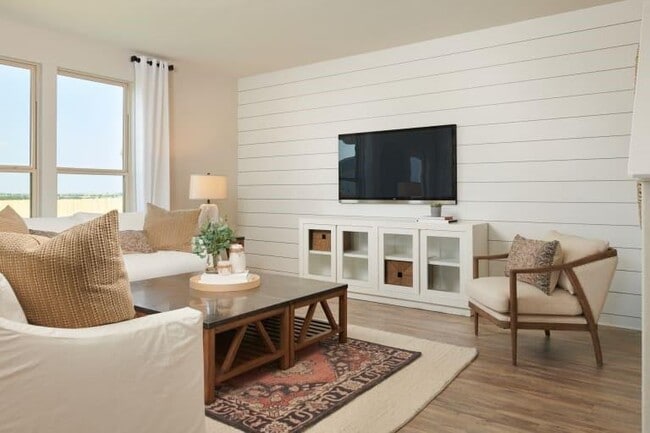 Building Photo - 457 Bedford Falls Ln