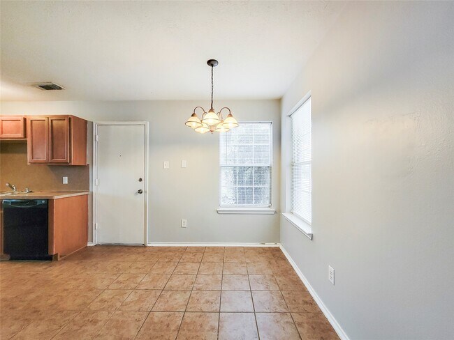 Foto del edificio - 7206 Daniel Spgs Ln