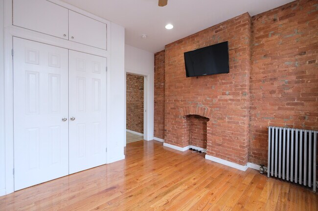 Foto del edificio - 744 9th Ave