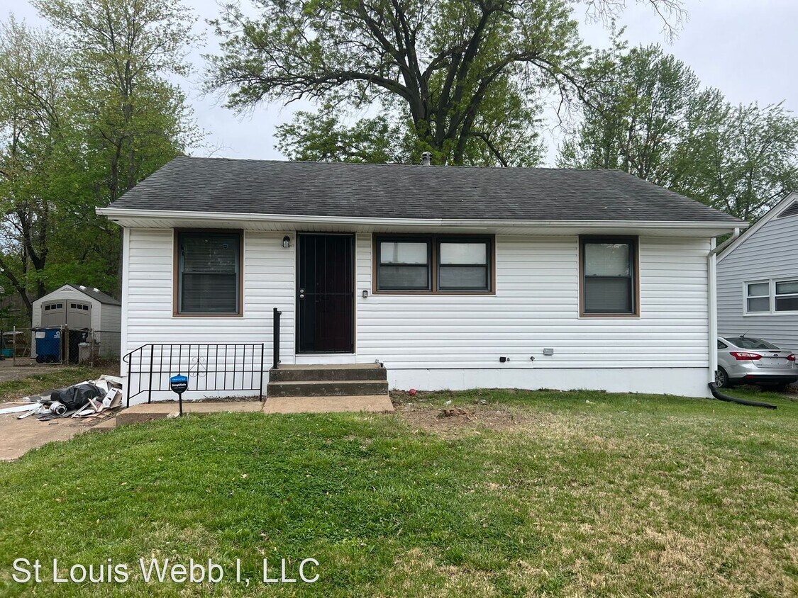 Foto principal - 3 br, 1 bath House - 348 Shepley Dr