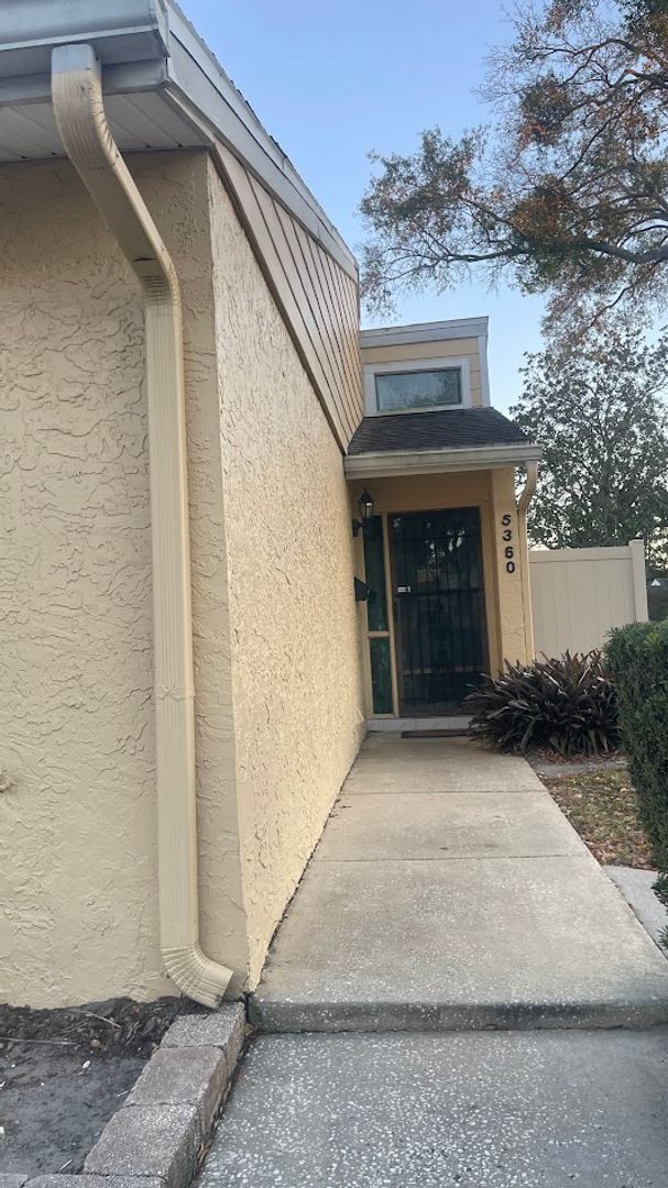 Photo - 5360 Skelly Square House