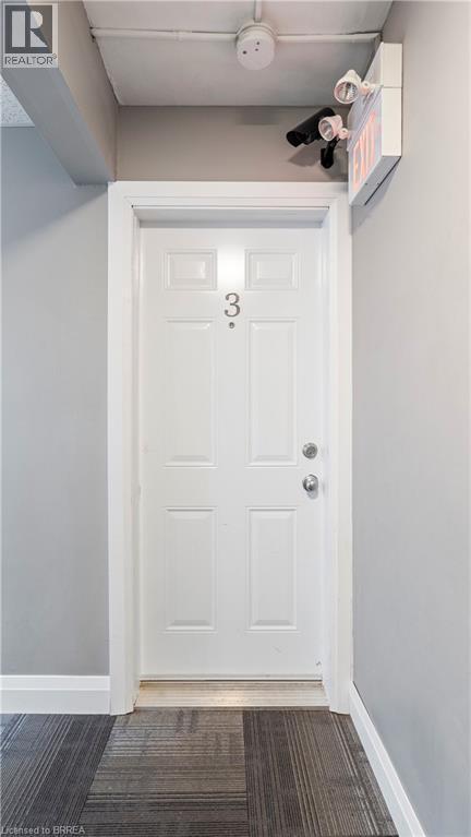 Building Photo - 994 Colborne St E