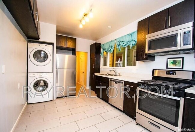 Photo - 4927 California St Apartment