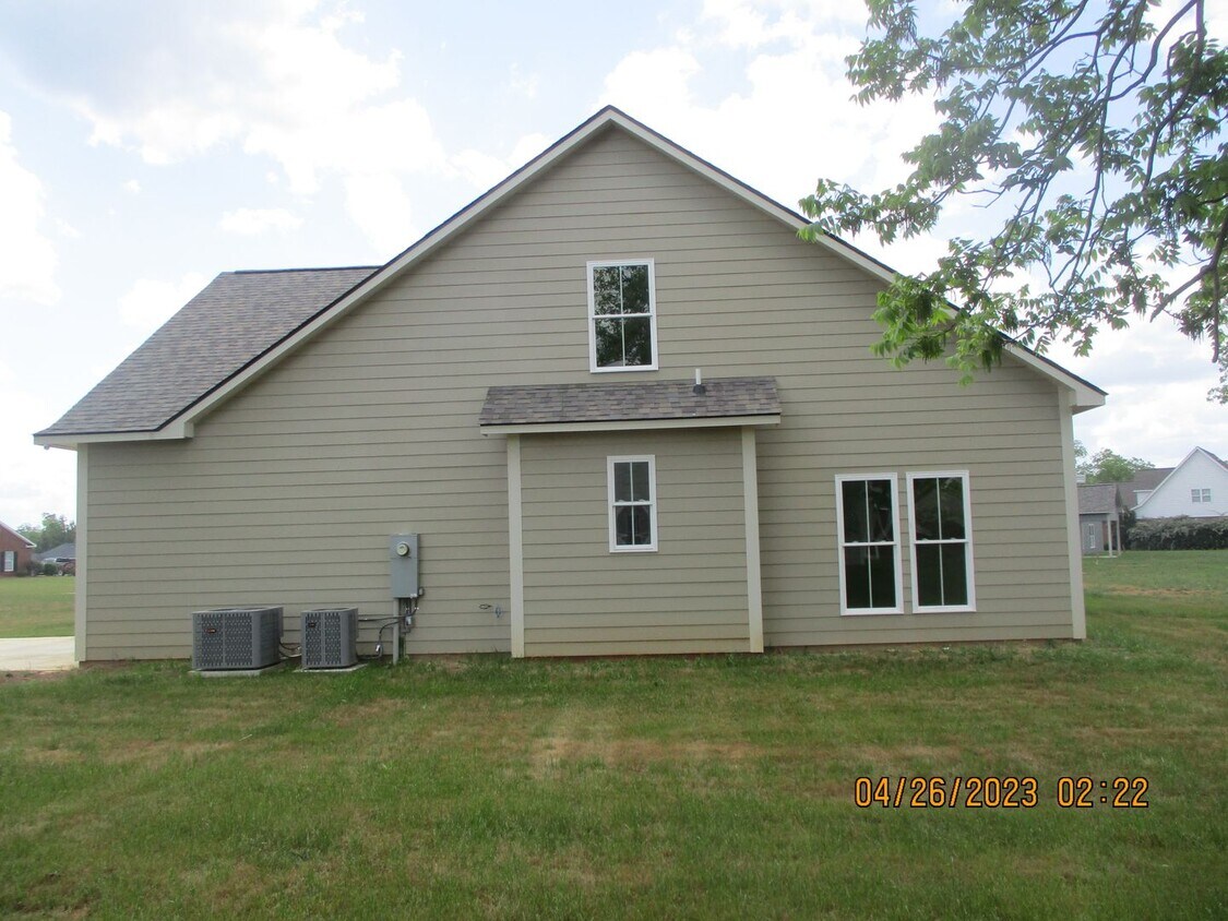 Foto del edificio - 126 Chelmsford Ct