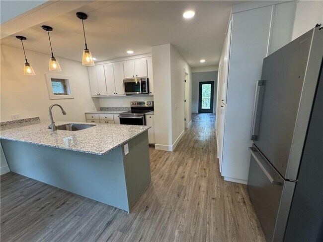 Foto del edificio - 1111 S Ray Ave