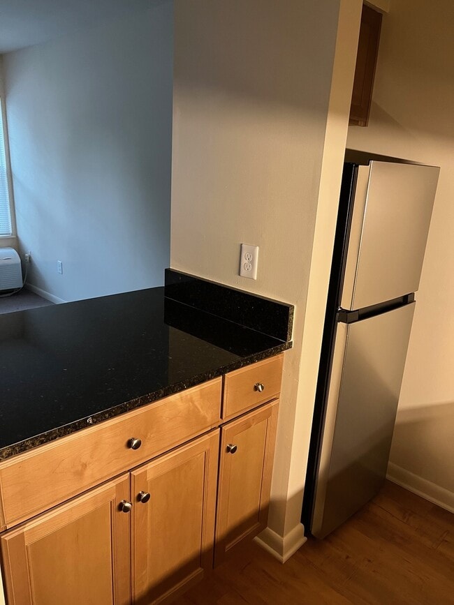 Foto del edificio - 5820 Genesis Ln