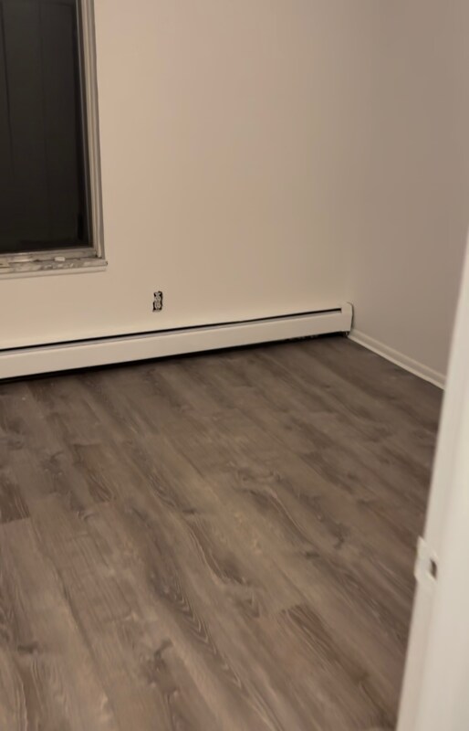Foto del edificio - 15224 Maple Park Dr