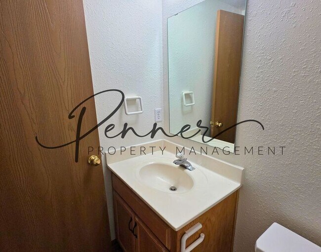Foto del edificio - 3110 S Cedar Crest Ct