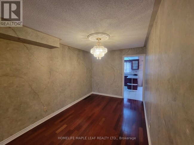 Building Photo - 4 Ashurst Crescent