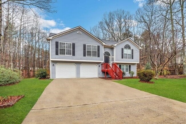 Building Photo - 2195 Castle Royale Dr