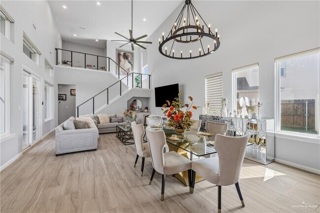 Foto del edificio - 27 Ensenada Ave