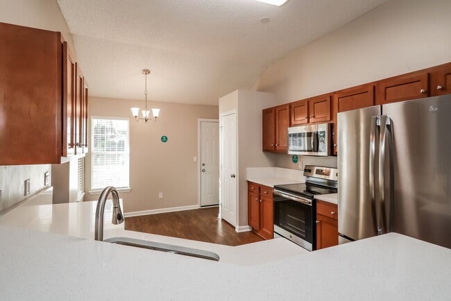 Building Photo - 2980 Brittany Bluff Dr