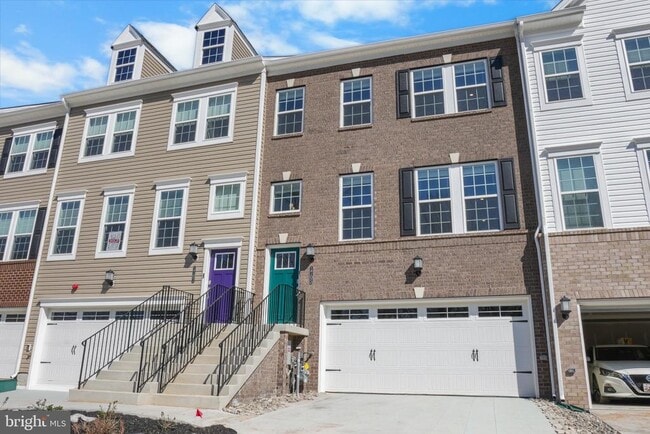 Building Photo - 1727 Water Xing Rd