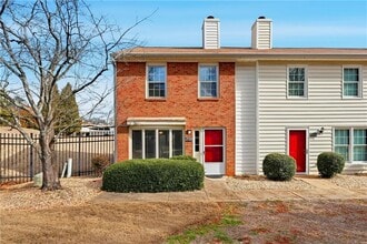 Building Photo - 988 Old Holcomb Bridge Rd