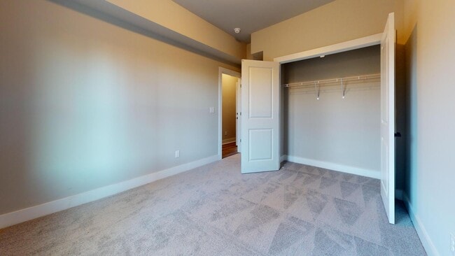 Building Photo - 4106 Salient St