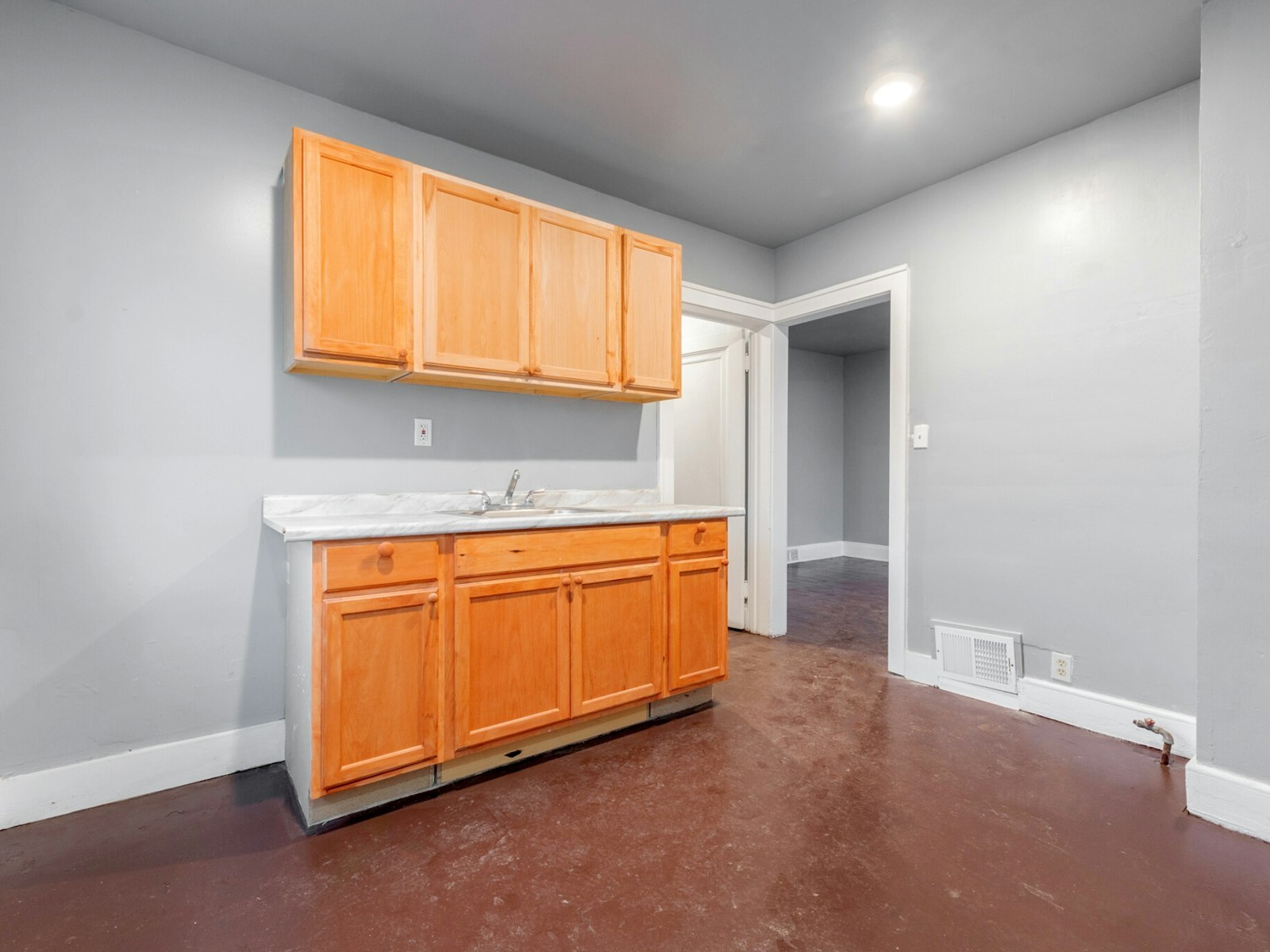11009 Greenwich Ave Cleveland, OH 44105 – photo 5