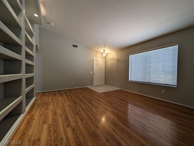 Foto del edificio - 7816 Scammons Bay Ct