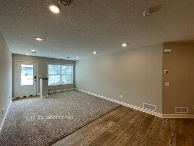 Foto del edificio - 10936 Zest St NE